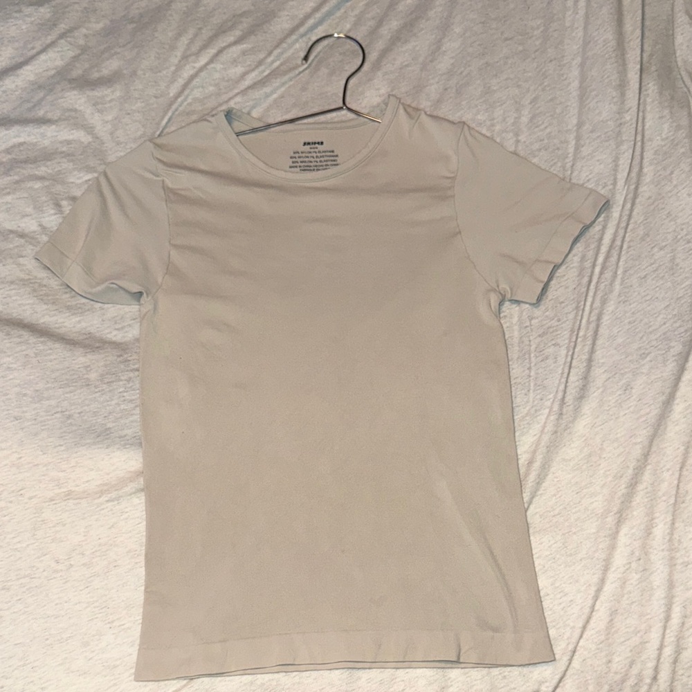 Light beige fitted soft T-Shirt
